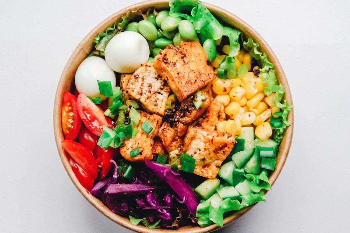 Buddha bowl poulet & avocat